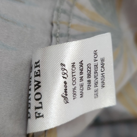 NWOT ❗️ Denim and Flower Ricky Singh boys tropical  flowers gray shirt size 7 - Picture 6 of 9